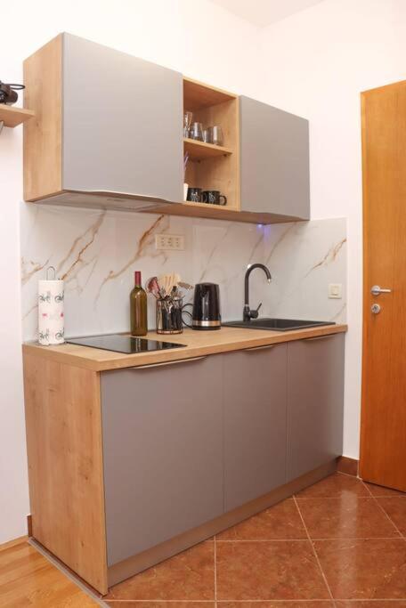N&n Studio In Apartment *